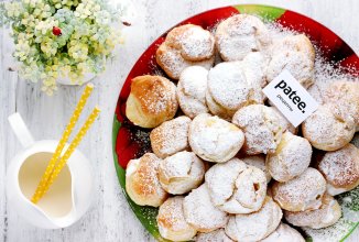 Заварные пирожные со взбитыми сливками