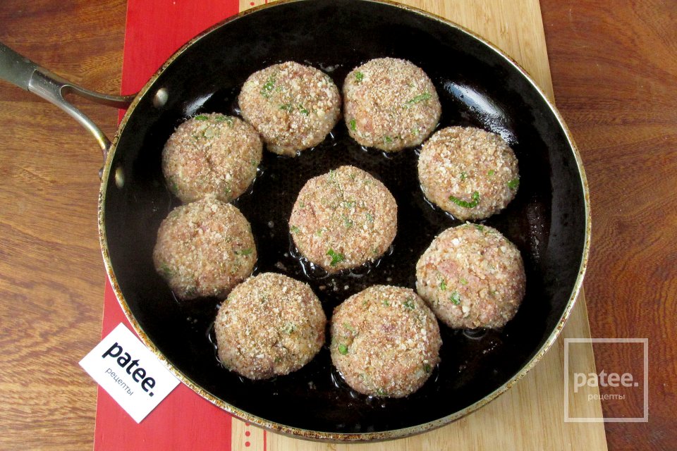Котлеты с зеленью - Шаг 14