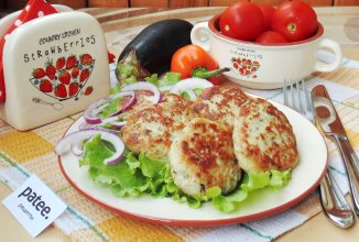 Котлеты из свинины с баклажанами
