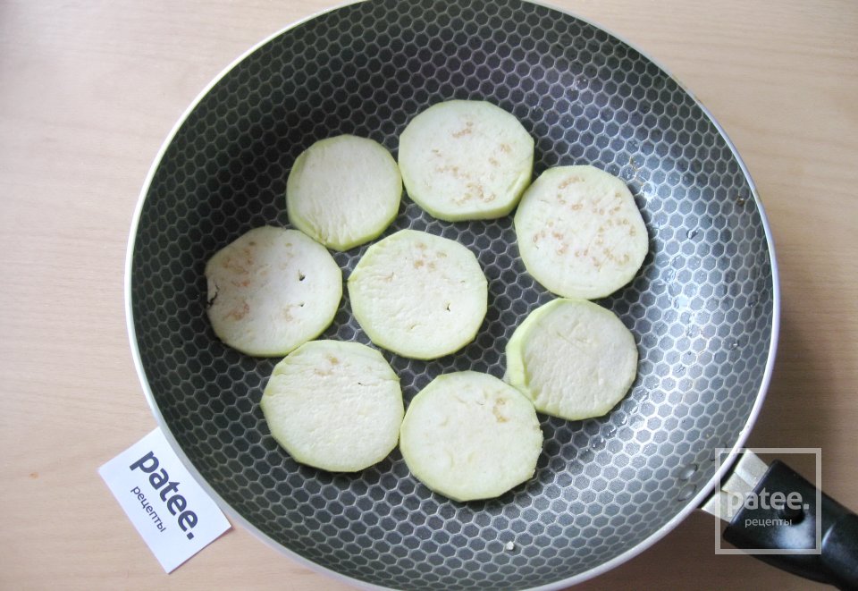 Котлеты из свинины с баклажанами - Шаг 8