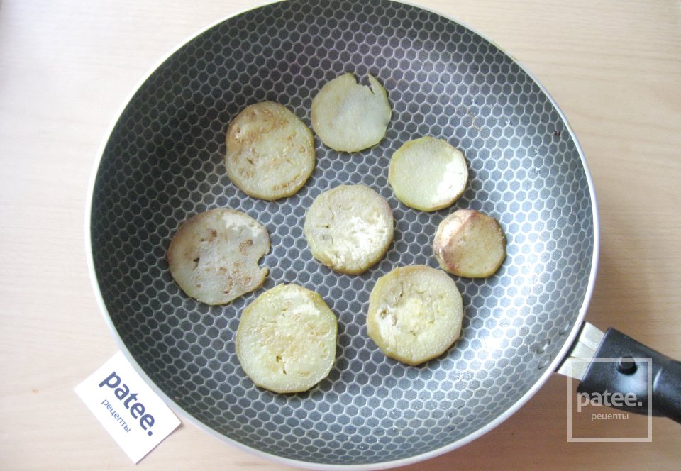 Котлеты из свинины с баклажанами - Шаг 9