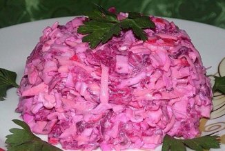 Салатик "Розовый фламинго".