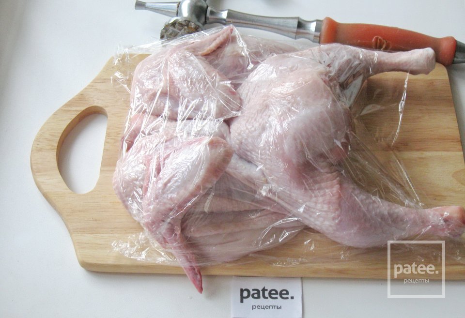 Цыпленок в духовке "А-ля табака" - Шаг 3