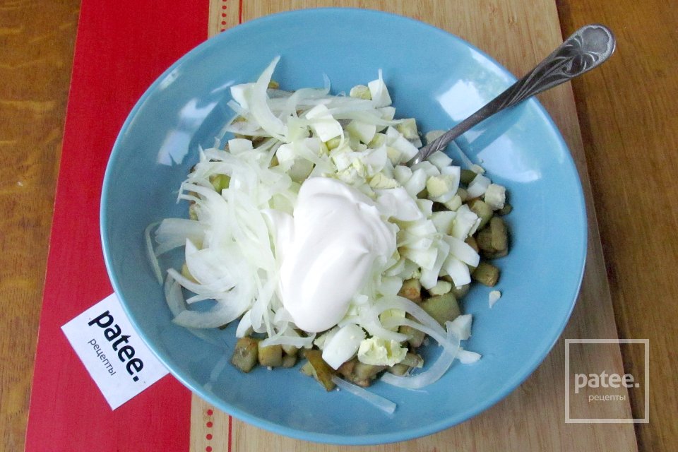 Салат из баклажанов с яйцом - Шаг 10