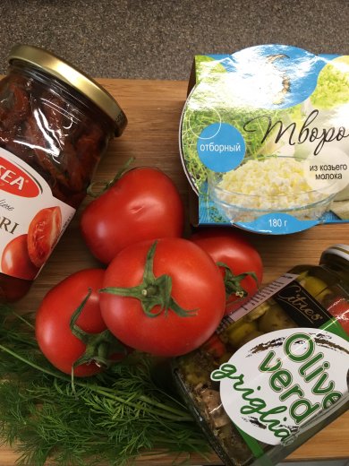 "Синьор-помидор" с козьим творогом. - Шаг 1
