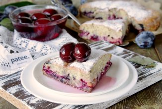 Быстрый пирог со сливами