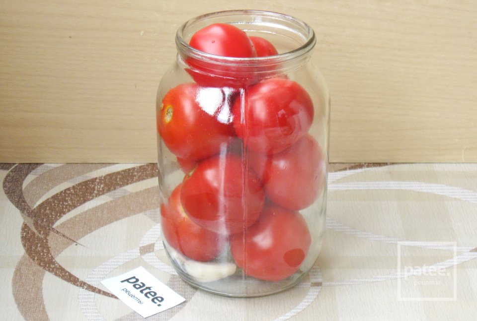 Маринованные помидоры в томатном соке на зиму - Шаг 8