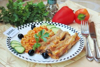 Свиные ребрышки с красной чечевицей