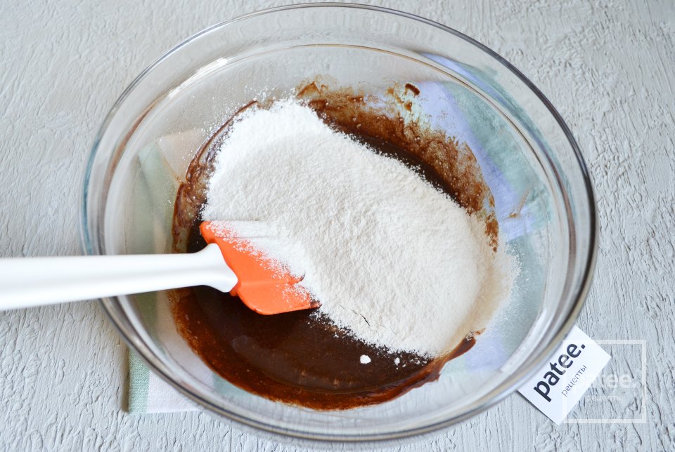 Шоколадный брауни с голубикой - Шаг 9