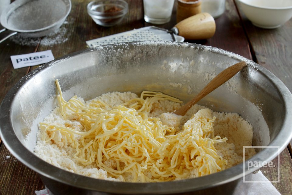 Песочное тесто на желтках - Шаг 7