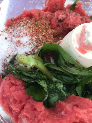 Бургеры -гриль с базиликом - Шаг 1