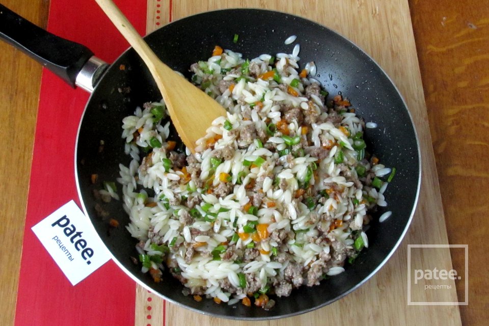 Запечённые помидоры со свининой и орзо - Шаг 9