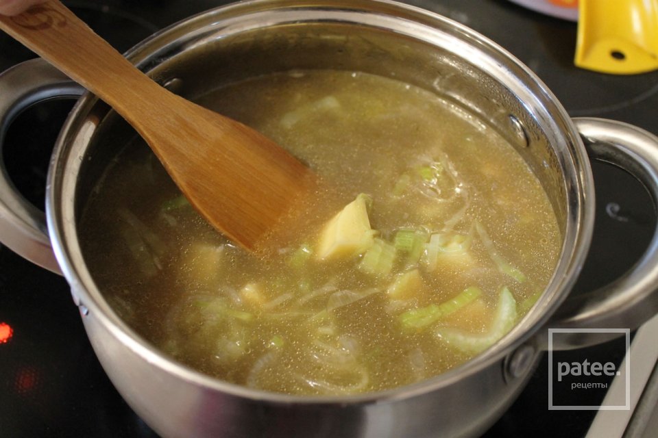 Kervelsoep/ Суп с кервелем - Шаг 3