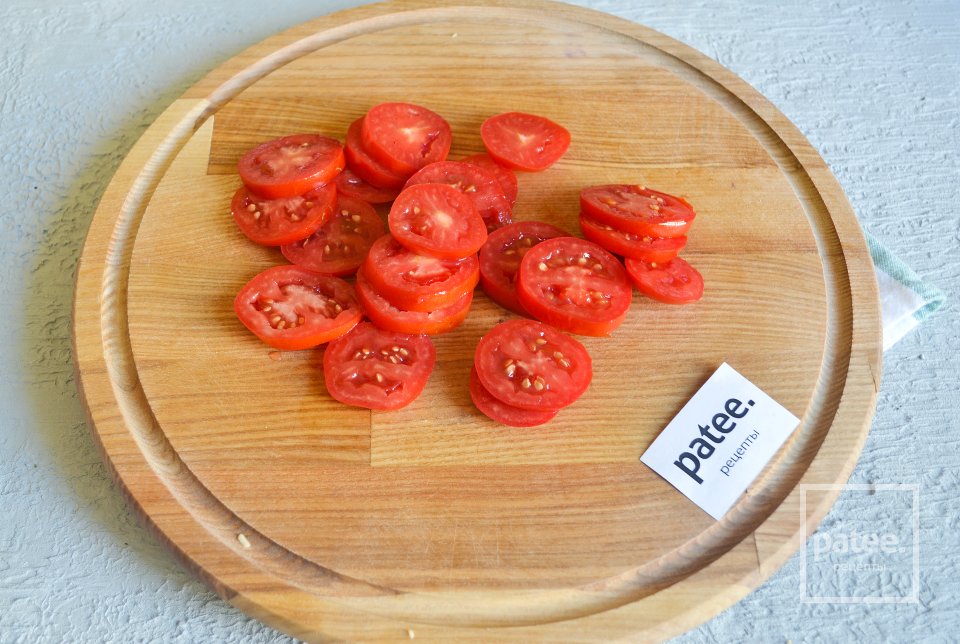 Мини-пицца с сосисками и помидорами - Шаг 11