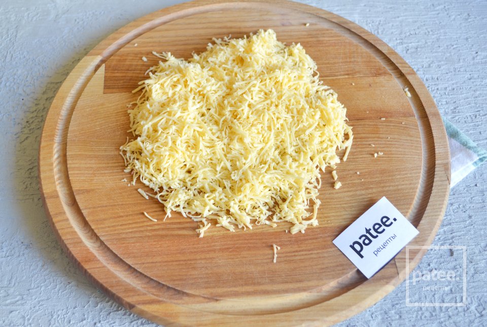 Мини-пицца с сосисками и помидорами - Шаг 12