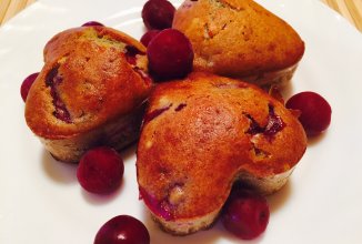 Маффины с вишней