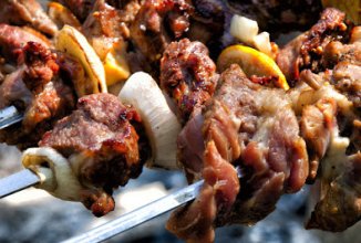 Шашлык из свинины в томате и вине