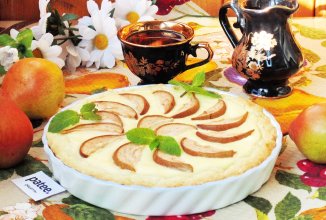 Тарт с кремом и грушей