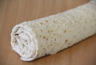 Рулет из лаваша с печенью трески