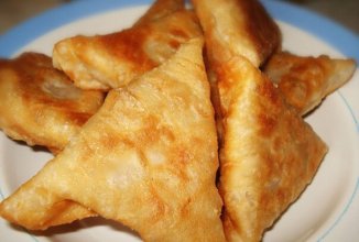 Cлоёная самса с мясом.