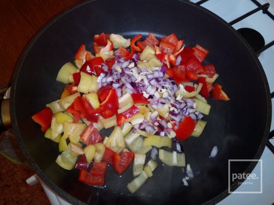 Тушоная курица с овощами - Шаг 4