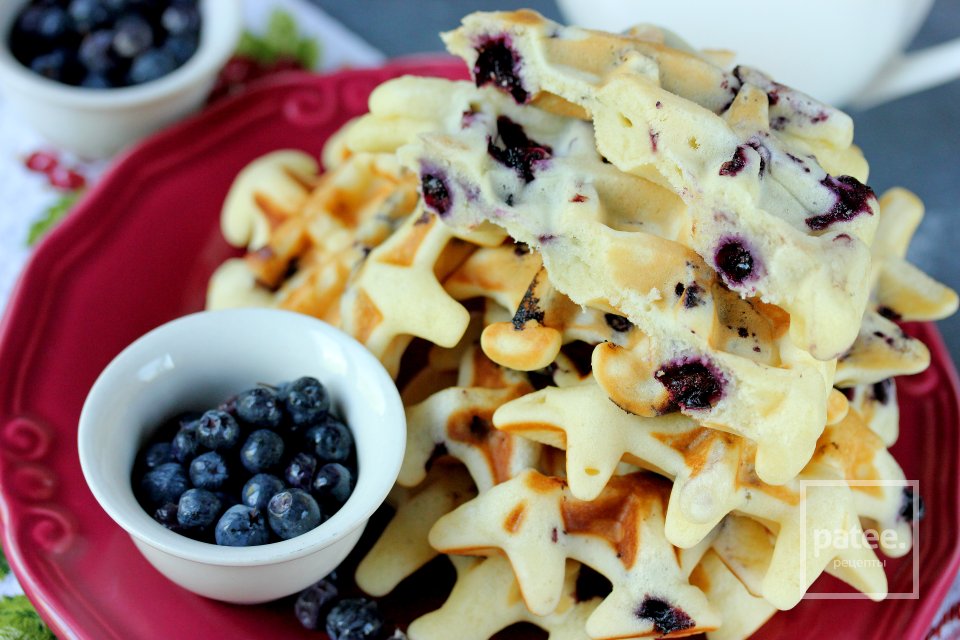 Вафли с черникой - Шаг 13