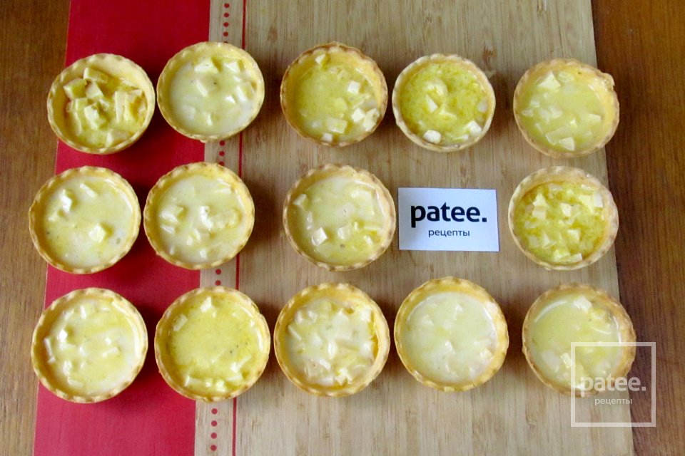 Тарталетки с сыром и помидорами - Шаг 8