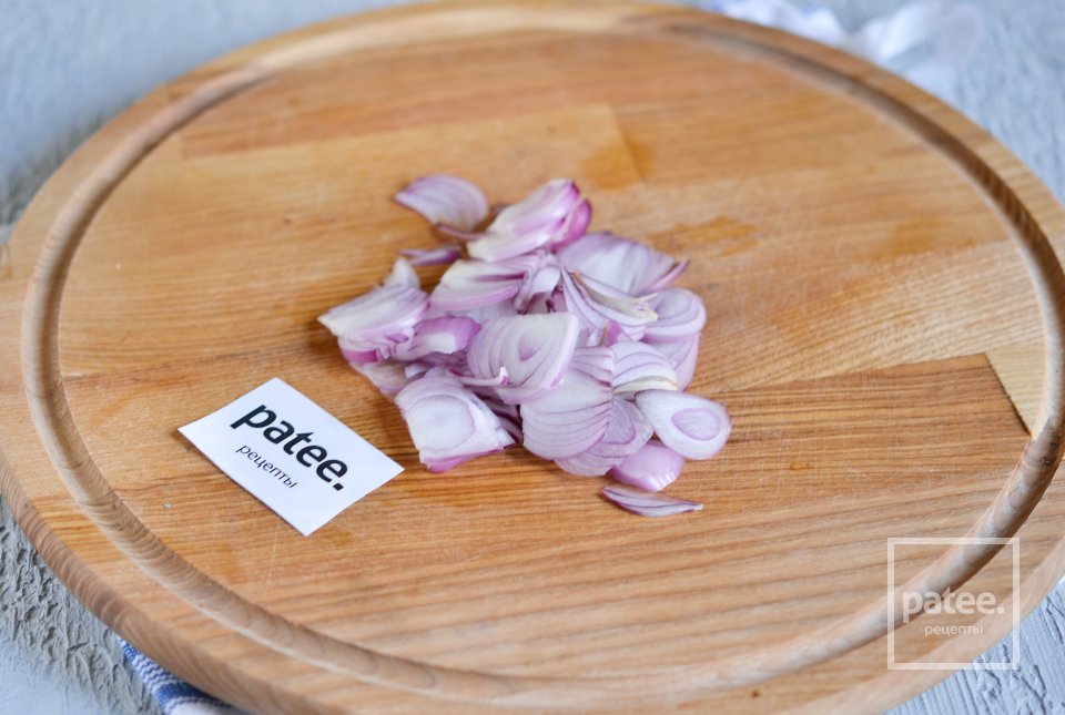 Салат с помидорами и брынзой - Шаг 4