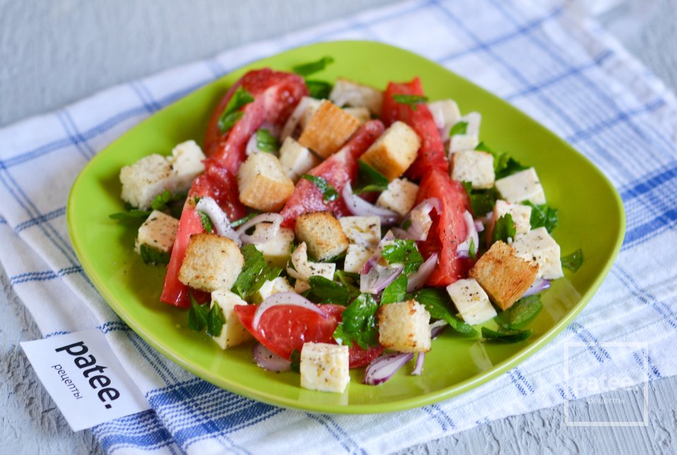 Салат с помидорами и брынзой - Шаг 11