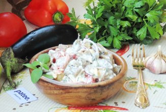 Салат из баклажана с помидором