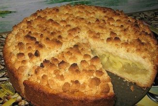 "Царский" яблочный пирог с заливкой.