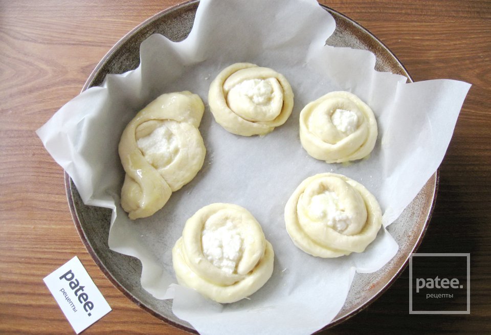 Булочки с творогом - Шаг 11