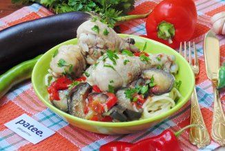 Куриные голени с овощами