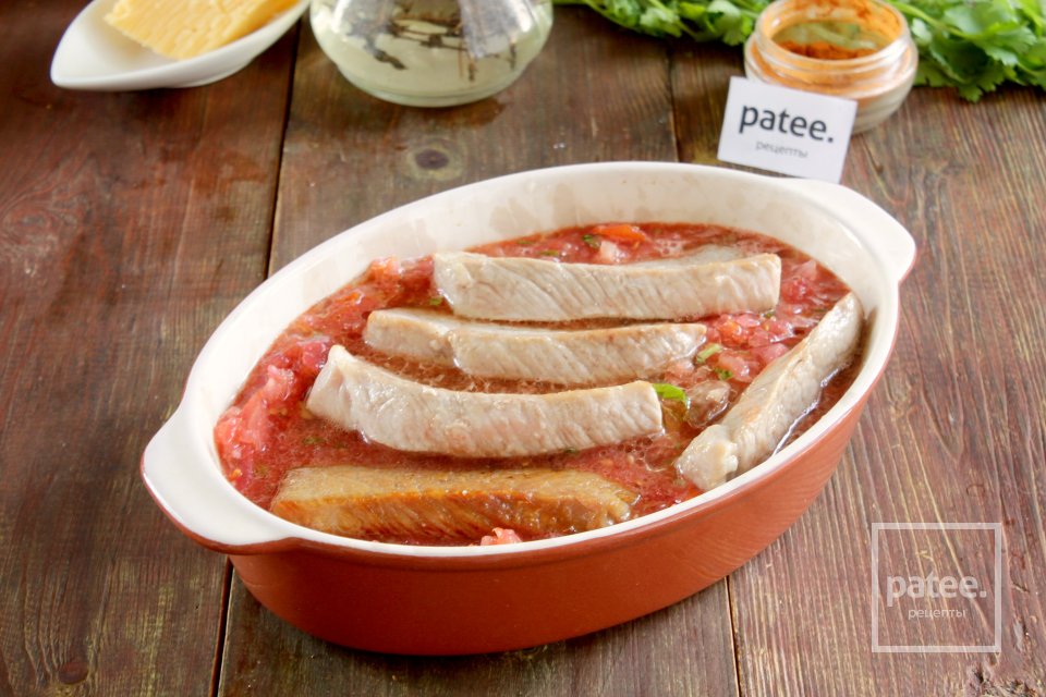 Свинина, тушенная с помидорами - Шаг 10