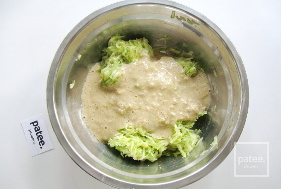 Запеканка из кабачков с овсяными хлопьями и мясными шариками - Шаг 11