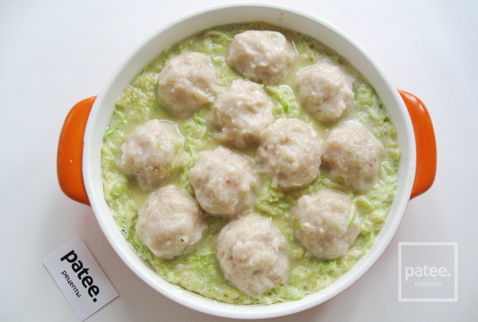 Запеканка из кабачков с овсяными хлопьями и мясными шариками - Шаг 15