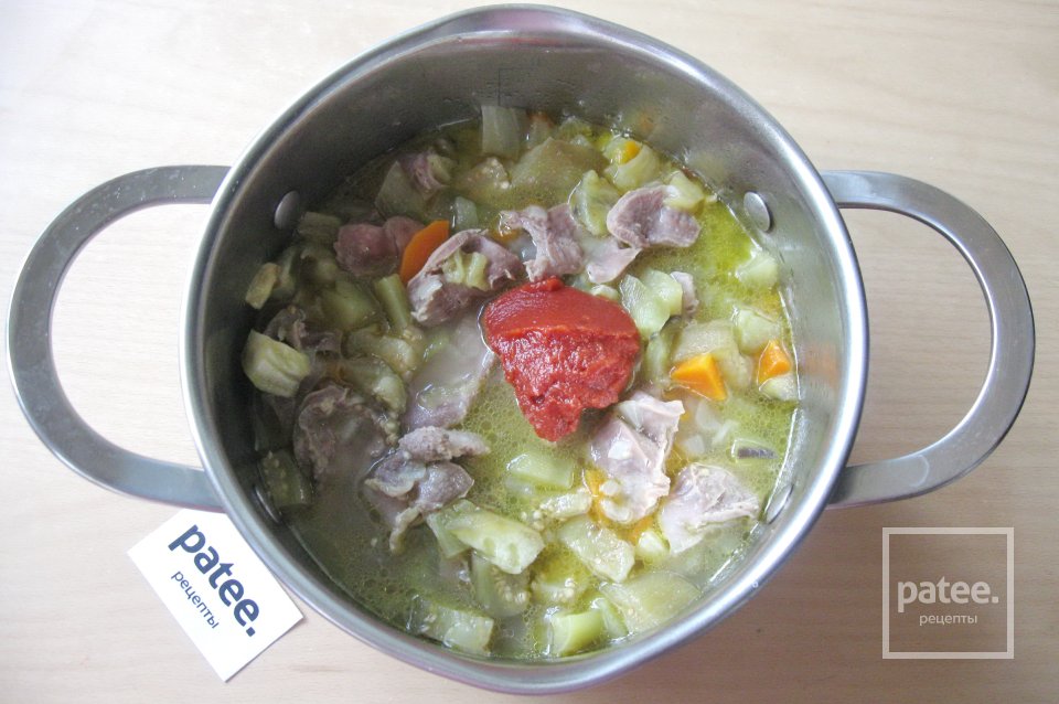 Куриные желудки с баклажаном в соусе - Шаг 9