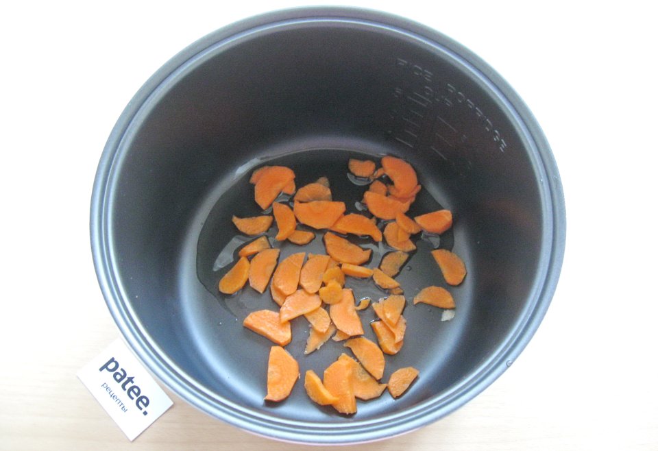 Куриные голени с яблоками и сливками в мультиварке - Шаг 2