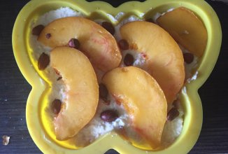 Творожная запеканка с нектарином