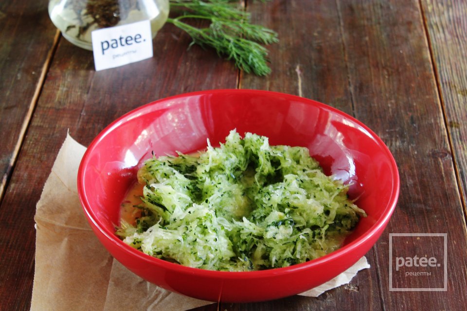 Кабачковые оладьи - Шаг 3