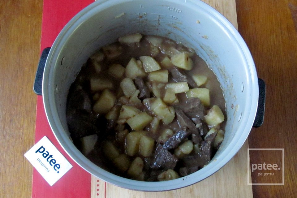 Тушеная картошка с печенью в мультиварке - Шаг 10