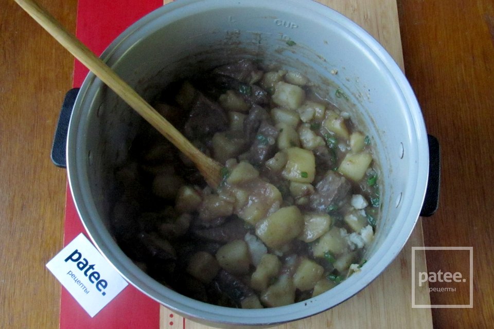 Тушеная картошка с печенью в мультиварке - Шаг 13