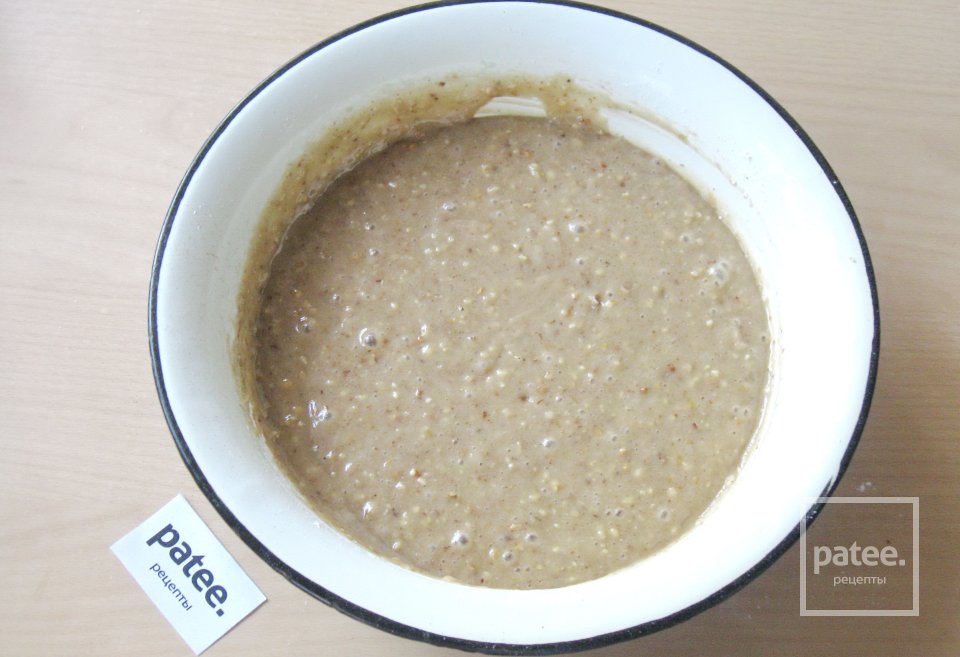 Кекс с вареньем и орехами - Шаг 11