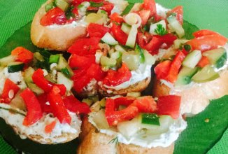 Брускетта с сыром Фета