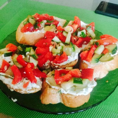 Брускетта с сыром Фета