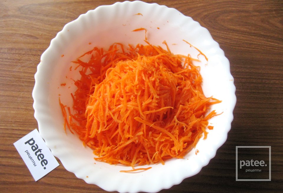 Салат из баклажанов с морковью и луком на зиму - Шаг 7