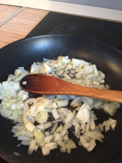 Рис с грибами в сливочном соусе - Шаг 1