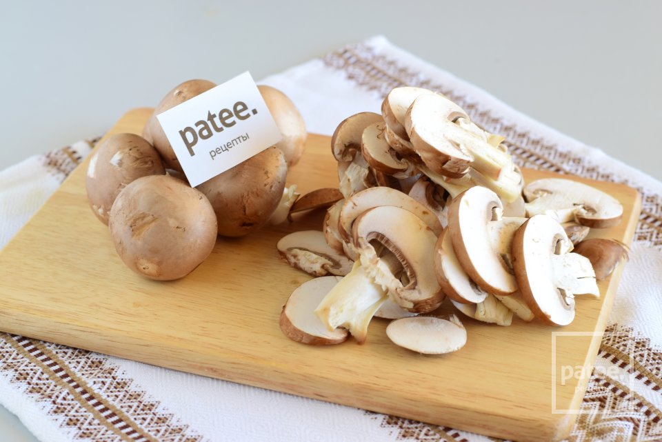 Тарт с карамелизированным луком и шампиньонами - Шаг 4