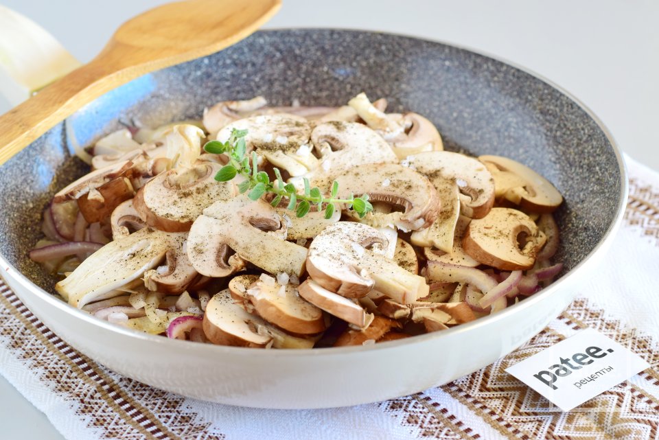 Тарт с карамелизированным луком и шампиньонами - Шаг 7