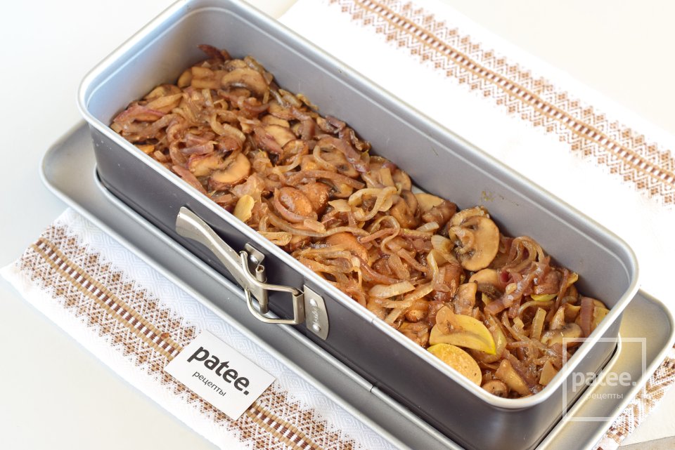 Тарт с карамелизированным луком и шампиньонами - Шаг 9